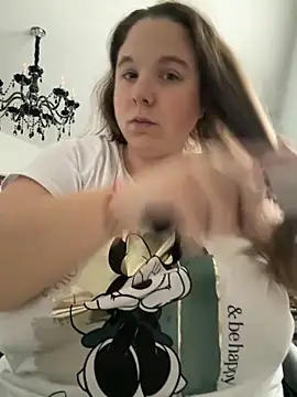 AureliaWinter online show from 10/16/25, 08:33