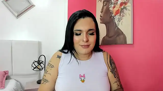 Snapshot of naty_pink chatting on 02/27/26, 01:33 naty pink online show from 02/27/26, 01:33