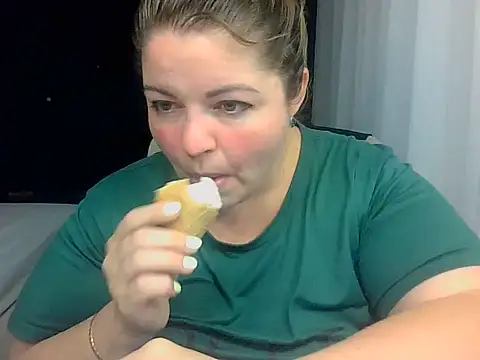 cute  cherry online show from 07/25/26, 10:16