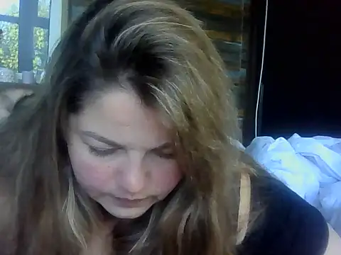 cute  cherry online show from 06/21/26, 03:40