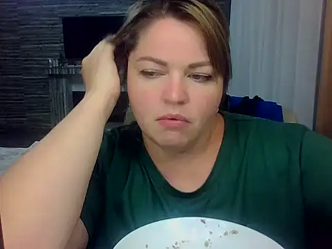 cute  cherry online show from 05/20/26, 06:38