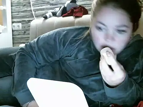 Snapshot of cute__cherry chatting on 03/11/25, 06:19 cute  cherry online show from 03/11/25, 06:19
