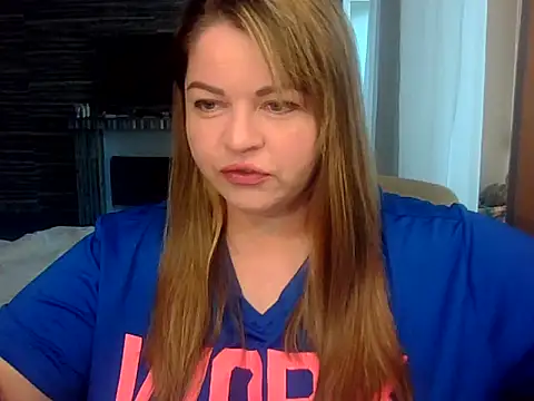 cute  cherry online show from 05/20/26, 06:32