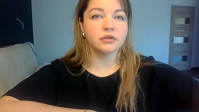 cute  cherry online show from 07/30/26, 10:14