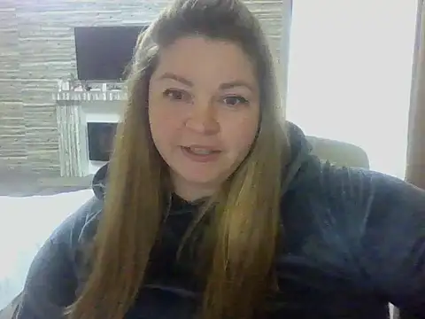 cute  cherry online show from 05/13/26, 04:25