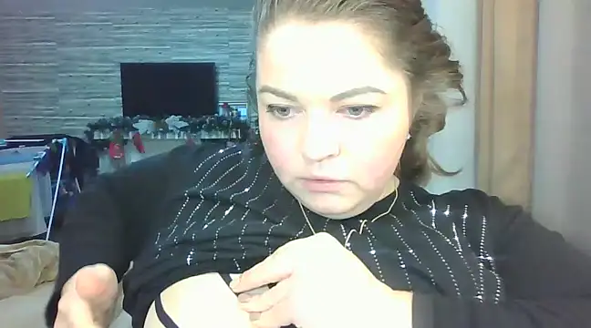 Snapshot of cute__cherry chatting on 02/07/25, 03:52 cute  cherry online show from 02/07/25, 03:52