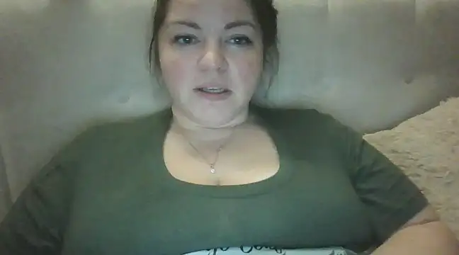 Snapshot of cute__cherry chatting on 01/10/25, 10:04 cute  cherry online show from 01/10/25, 10:04