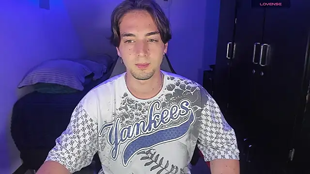 Alex smith00 online show from 09/30/25, 09:21