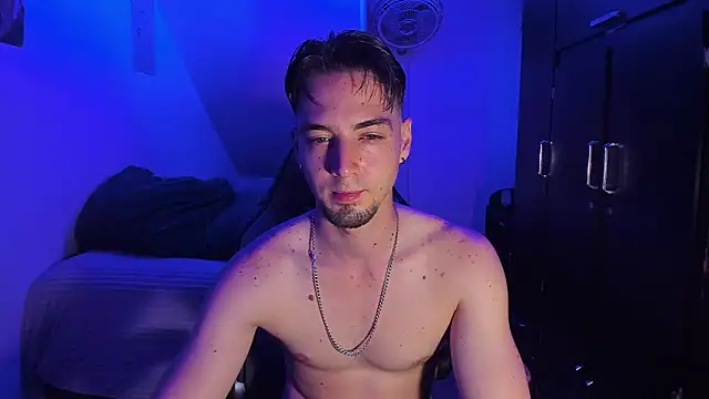 Alex smith00 online show from 02/11/26, 06:52