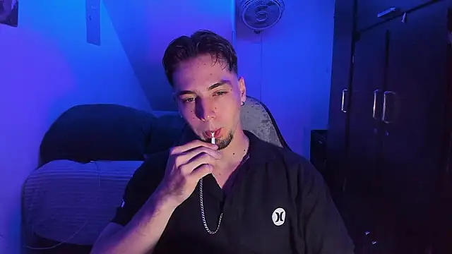 Alex smith00 online show from 02/23/26, 11:16