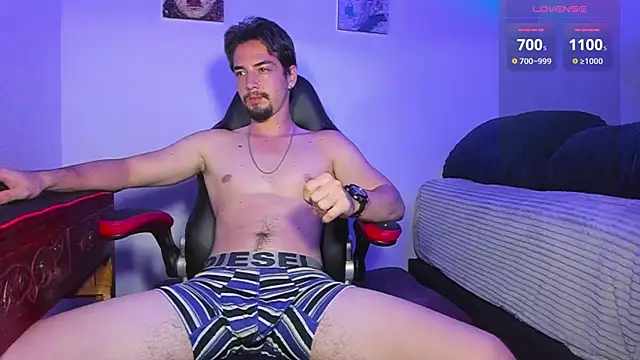 Alex smith00 online show from 02/12/25, 05:26