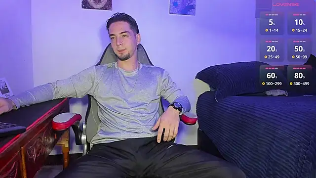 Alex smith00 online show from 10/12/25, 10:33