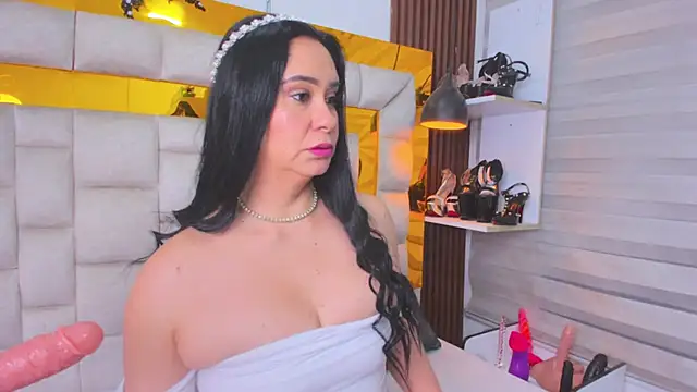 bigass monic online show from 11/06/25, 02:15