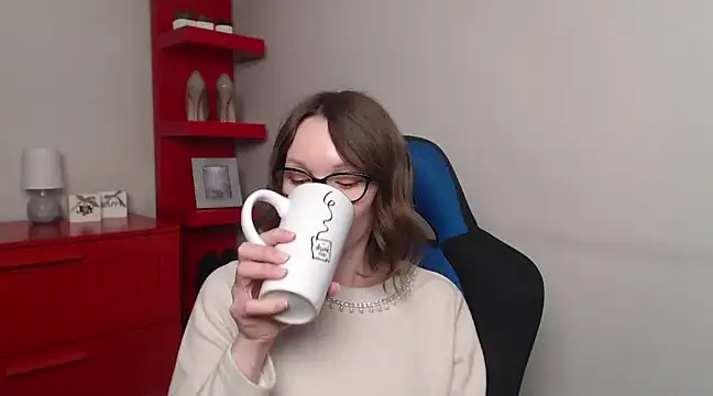 Cookie zoe online show from 03/18/25, 12:39