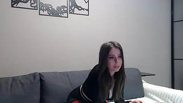 Melanie Scott Richerds online show from 02/04/25, 02:07