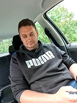 Snapshot of nemes2 chatting on 10/06/25, 12:39 nemes2 online show from 10/06/25, 12:39