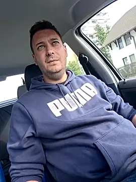 Snapshot of nemes2 chatting on 10/08/25, 11:45 nemes2 online show from 10/08/25, 11:45