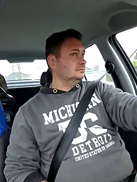 Snapshot of nemes2 chatting on 11/12/25, 02:54 nemes2 online show from 11/12/25, 02:54