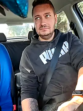 Snapshot of nemes2 chatting on 11/30/25, 08:59 nemes2 online show from 11/30/25, 08:59