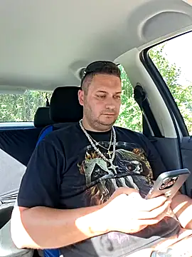 Snapshot of nemes2 chatting on 09/21/25, 12:54 nemes2 online show from 09/21/25, 12:54