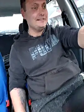 Snapshot of nemes2 chatting on 12/20/25, 02:42 nemes2 online show from 12/20/25, 02:42