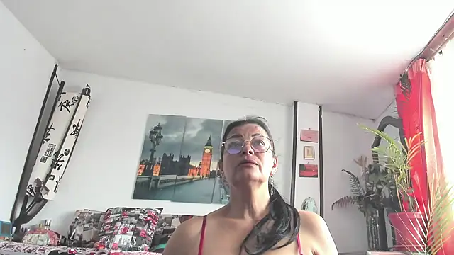 Snapshot of ana_mature_ chatting on 09/18/25, 03:59 ana mature online show from 09/18/25, 03:59