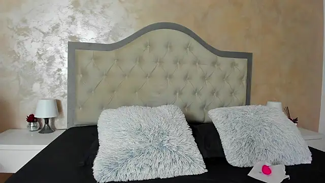 JennaMyers online show from 11/03/25, 08:23