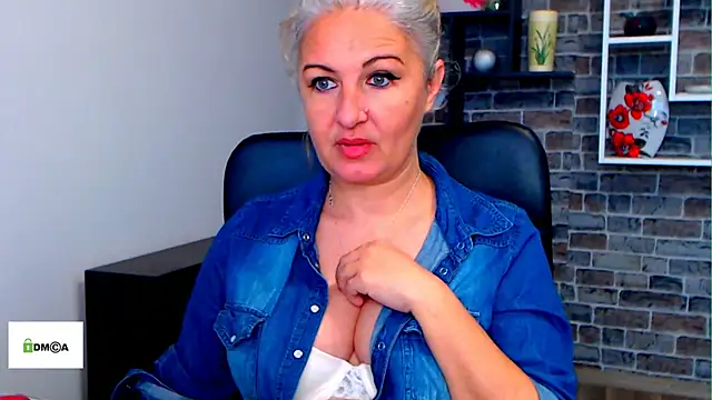 angel devil milf online show from 11/28/25, 12:05