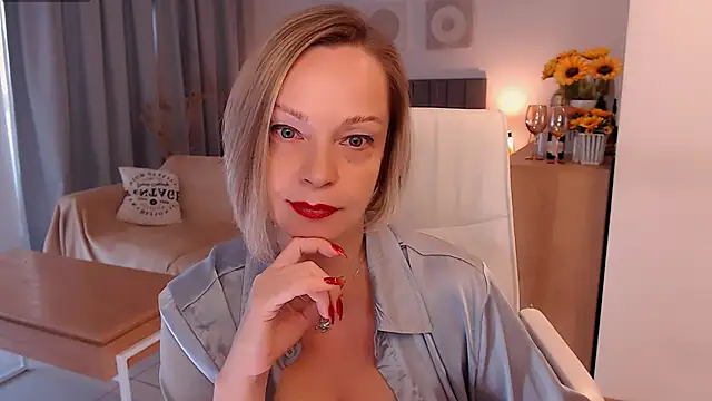 Tilly Eliot online show from 02/08/26, 08:28