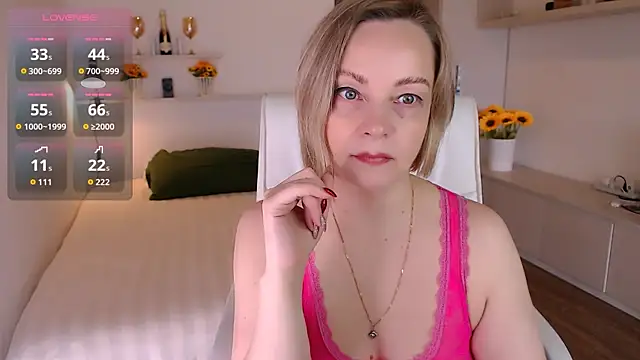 Tilly Eliot online show from 09/20/25, 07:08