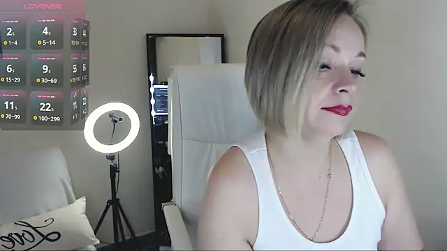 Tilly Eliot online show from 02/18/25, 04:14