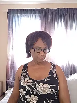 Snapshot of Hotgrannyx chatting on 06/05/26, 11:16 Hotgrannyx online show from 06/05/26, 11:16