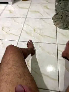 Snapshot of cf27 chatting on 11/20/25, 04:24 cf27 online show from 11/20/25, 04:24