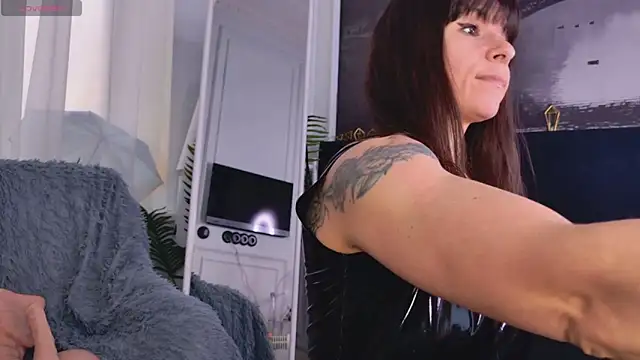 SofiaFoster  online show from 04/03/26, 05:58