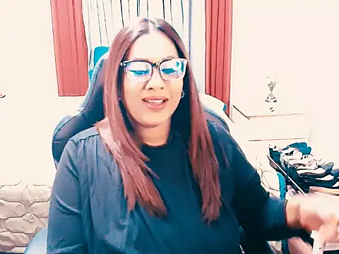 Indianlust69 online show from 04/04/26, 11:44