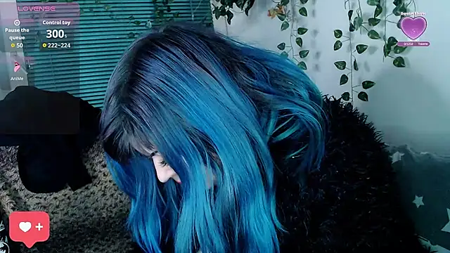 Psychobitch7 online show from 11/19/25, 07:36