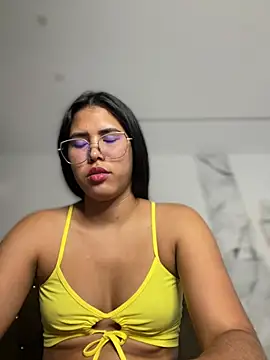 alysson 18 online show from 05/31/26, 06:09