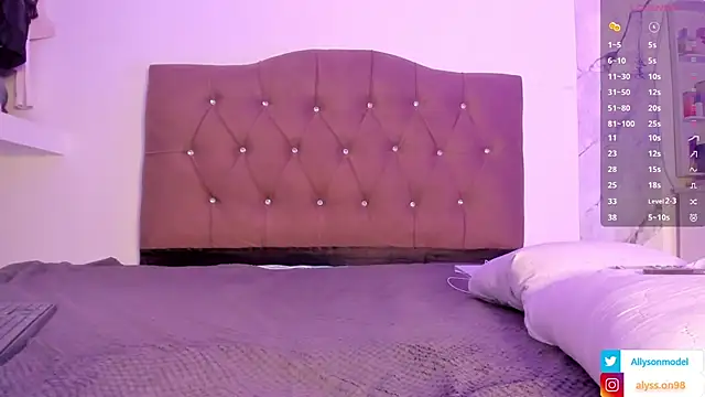 alysson 18 online show from 04/09/26, 02:12