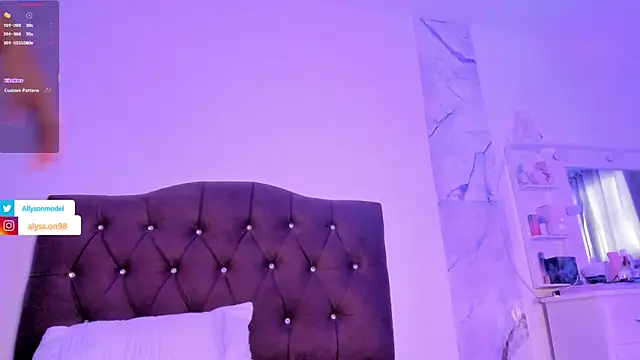 alysson 18 online show from 03/16/26, 02:43