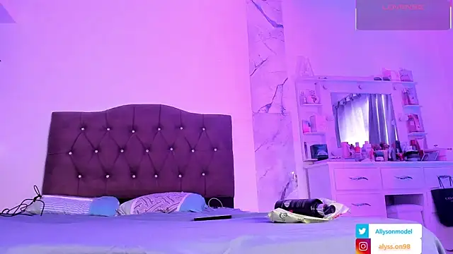 alysson 18 online show from 05/20/26, 01:08