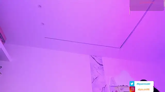 alysson 18 online show from 05/25/26, 02:05