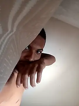 Vinicius5890 online show from 04/18/26, 05:59