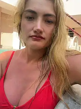 Snapshot of carolina31paris1 chatting on 03/07/26, 08:47 carolina31paris1 online show from 03/07/26, 08:47