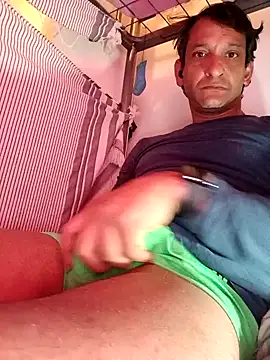 Snapshot of Lucas_pt chatting on 03/10/26, 04:00 Lucas pt online show from 03/10/26, 04:00