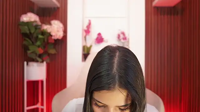 Snapshot of MaddyWattson chatting on 10/10/25, 11:44 MaddyWattson online show from 10/10/25, 11:44