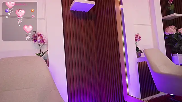 Snapshot of MaddyWattson chatting on 11/07/25, 11:37 MaddyWattson online show from 11/07/25, 11:37