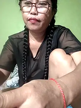 Snapshot of SoSweetPearl chatting on 02/05/26, 10:00 SoSweetPearl online show from 02/05/26, 10:00