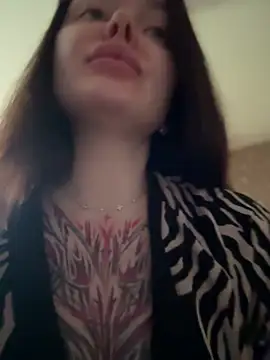 MommyDimitrescu  online show from 05/26/26, 06:22