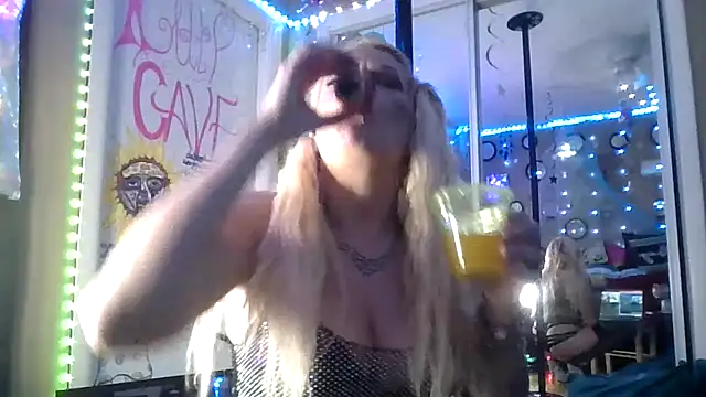 marilyn420 online show from 05/03/26, 04:50