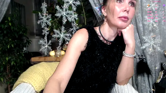 Snapshot of Aurora108 chatting on 01/08/26, 10:49 Aurora108 online show from 01/08/26, 10:49